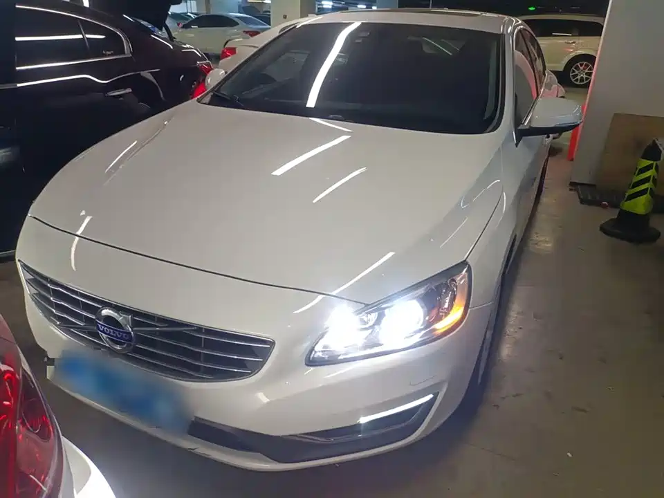 Volvo S60