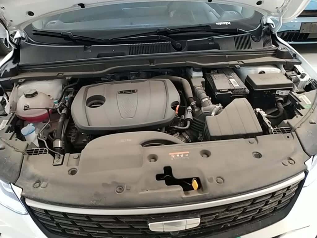 Geely Coolray, 2025 20