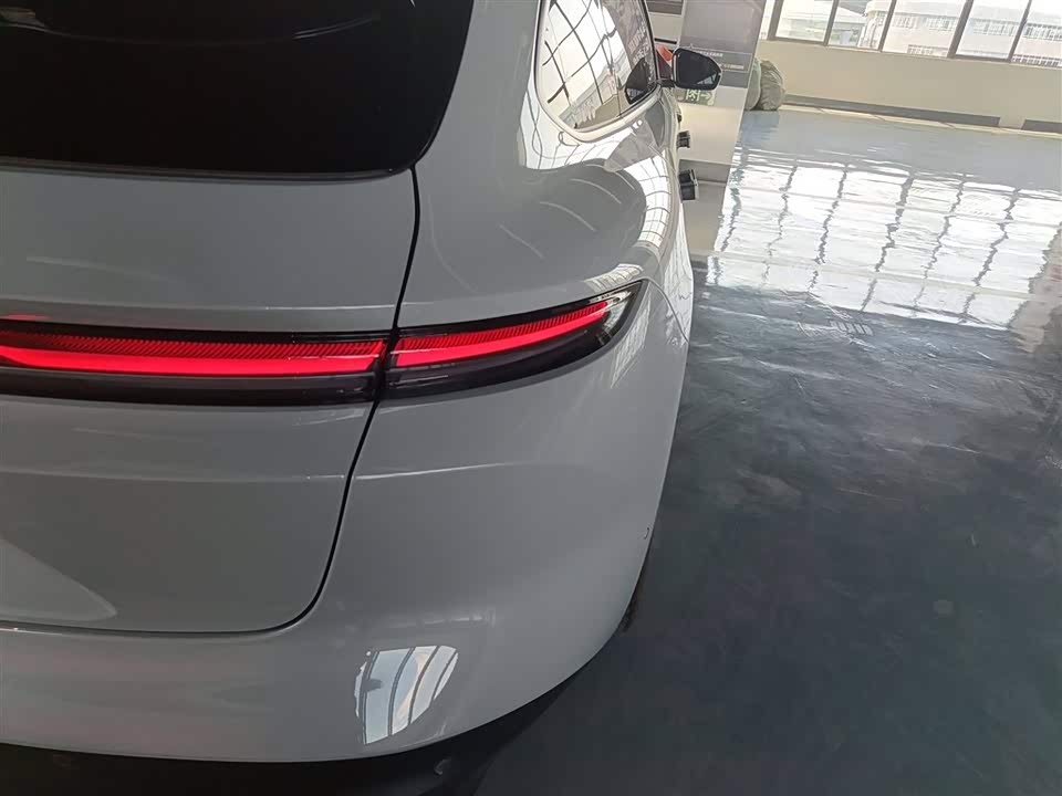 NIO ET5T