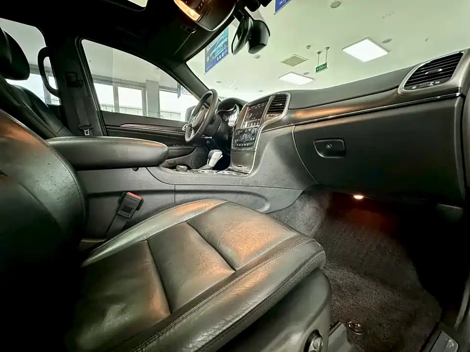 Jeep Grand Cherokee Jeep Grand Cherokee