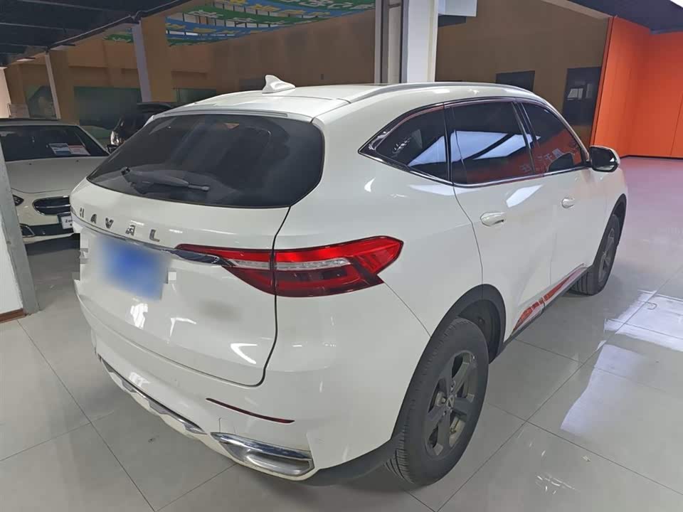 Haval F7
