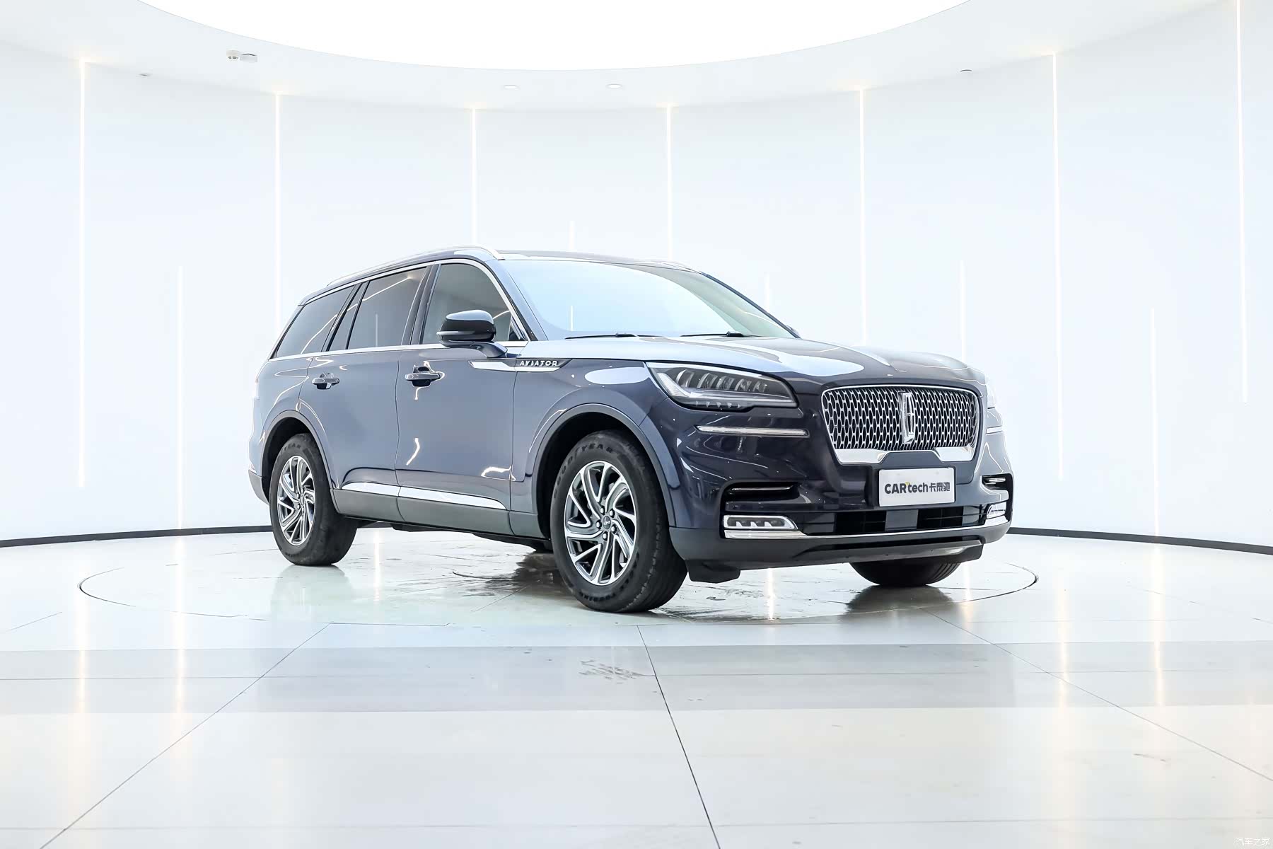 Lincoln Aviator, 2024 4