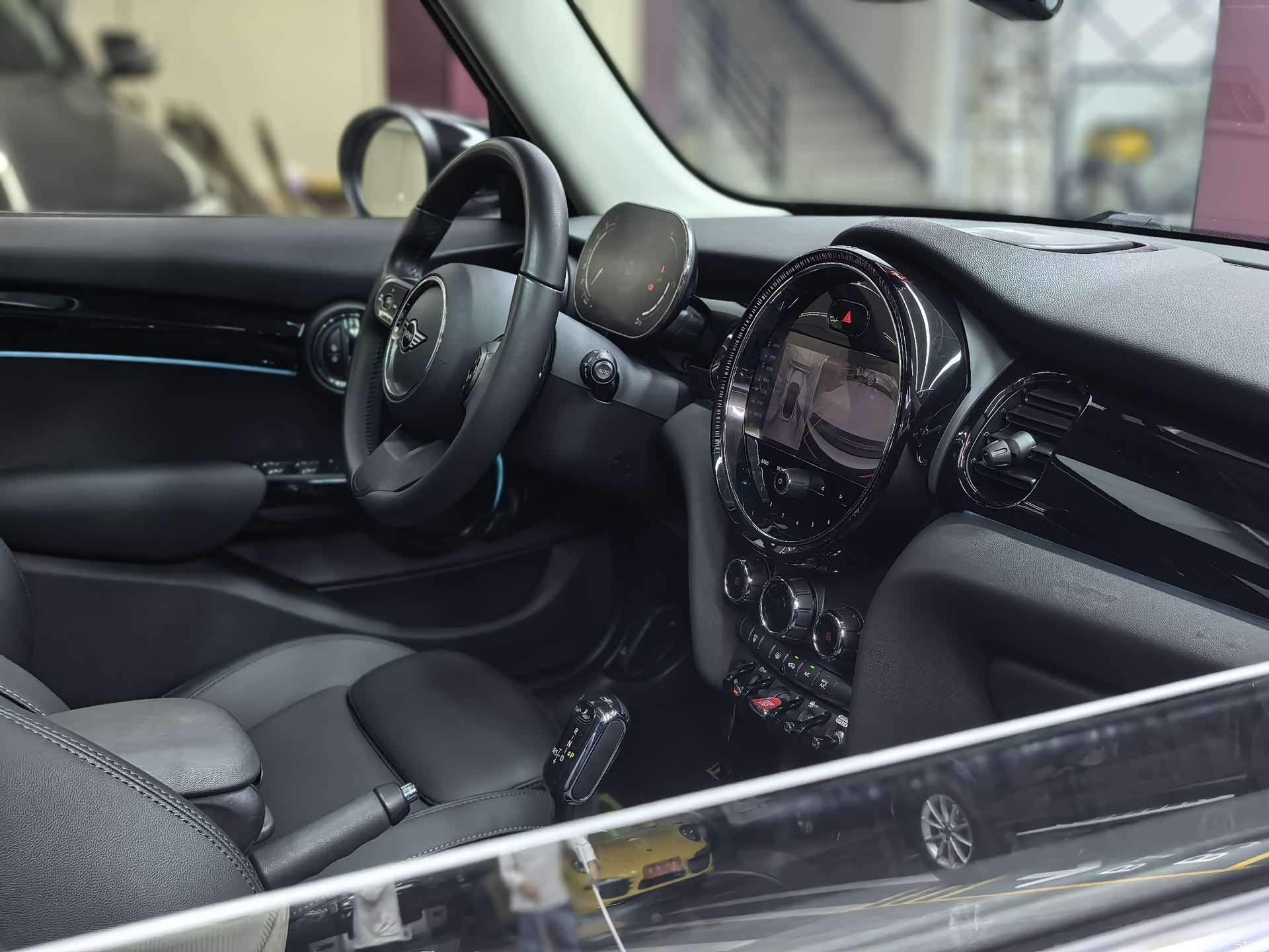 Mini Cooper, 2023 15