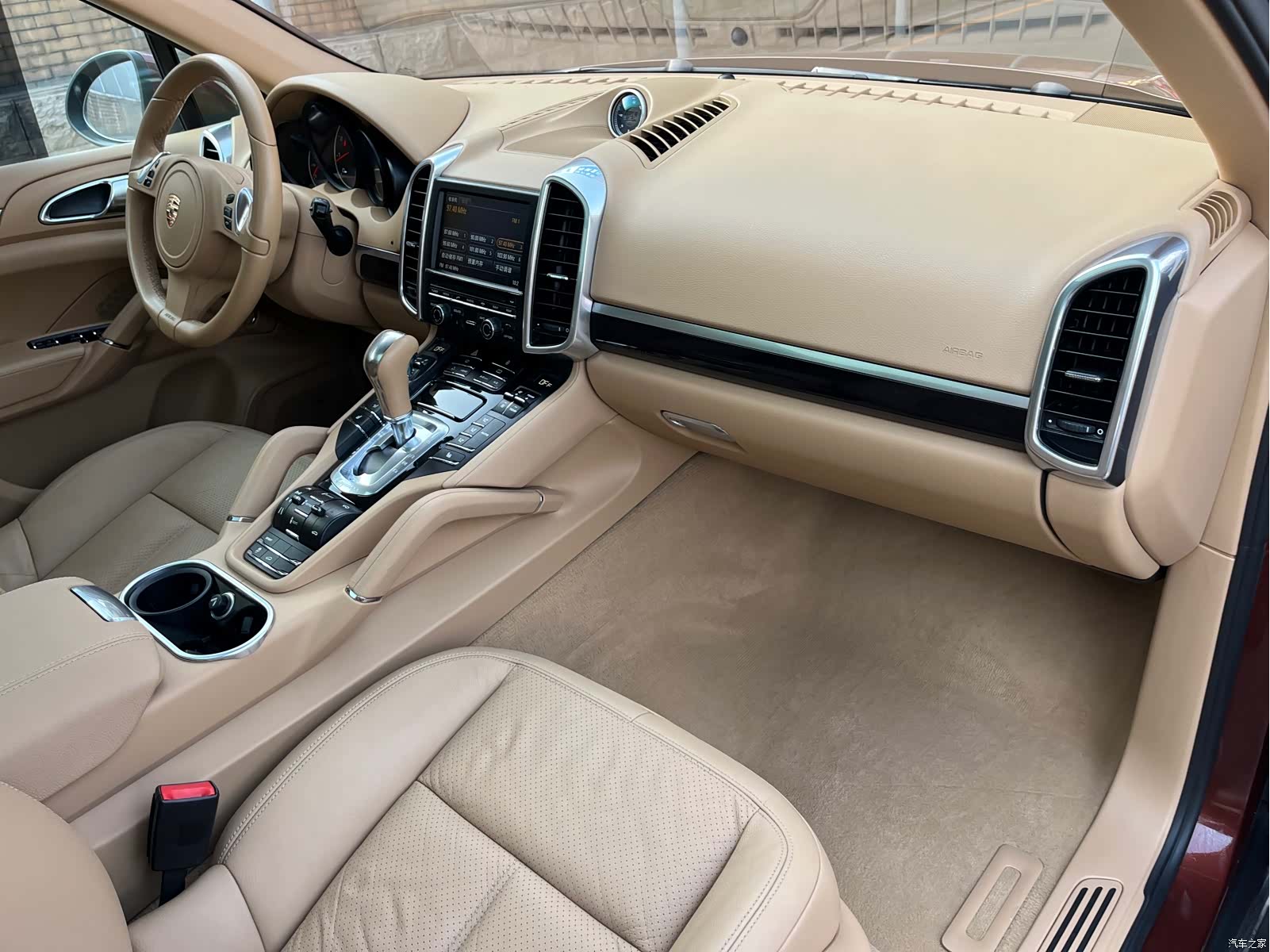 Porsche Cayenne, 2012 24