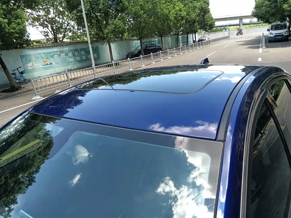 Hongqi H5