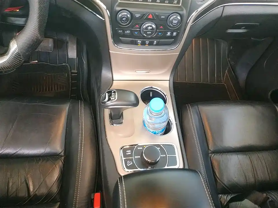 Jeep Grand Cherokee Jeep Grand Cherokee