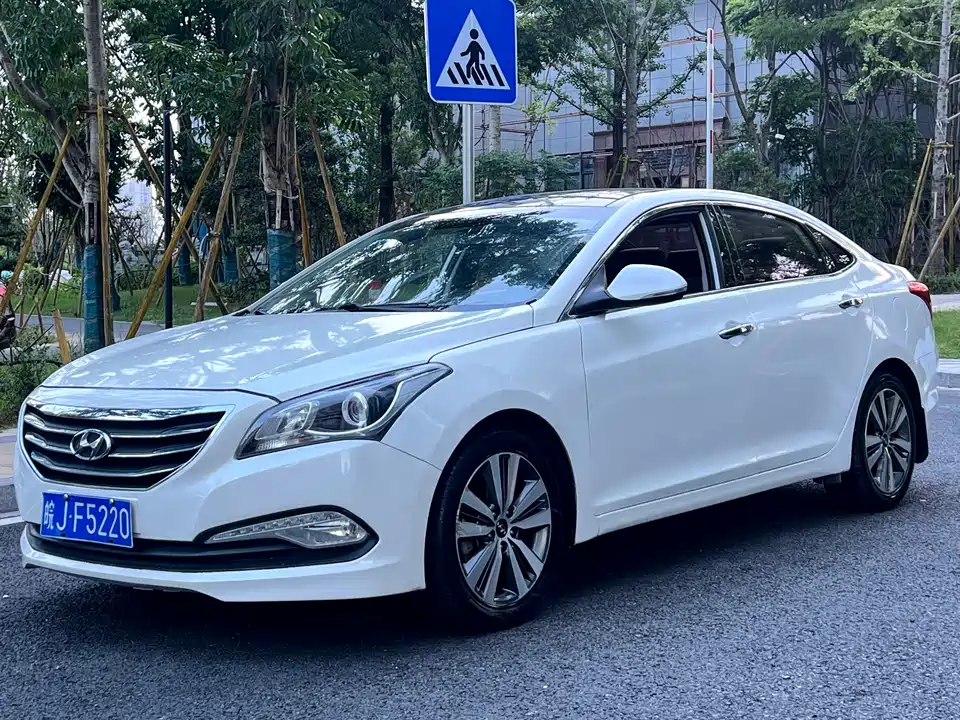 Hyundai Name picture