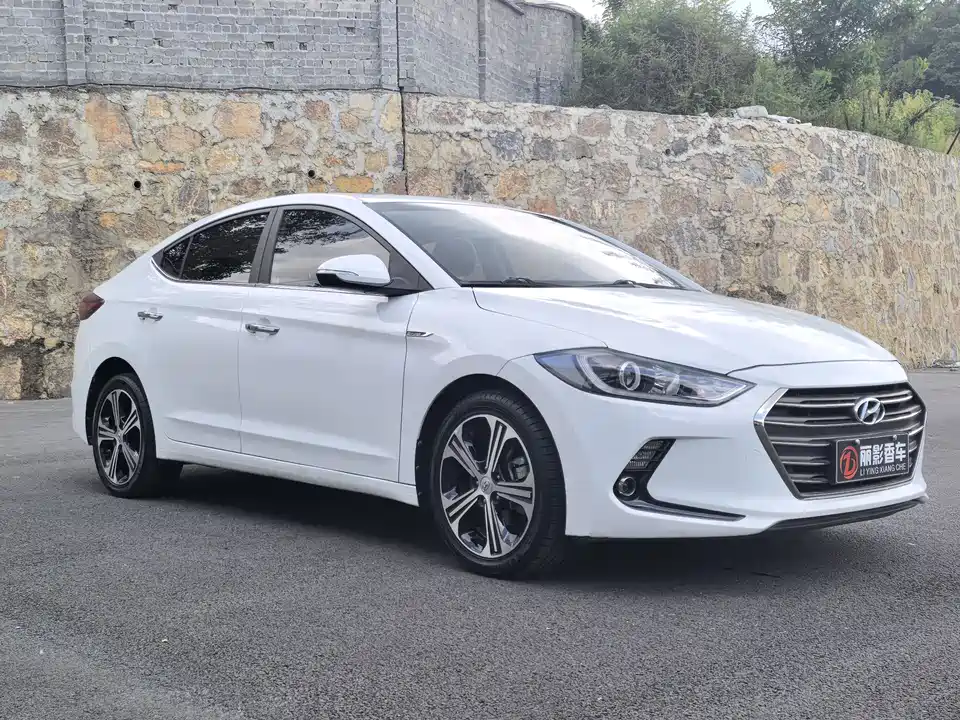 Hyundai Lead