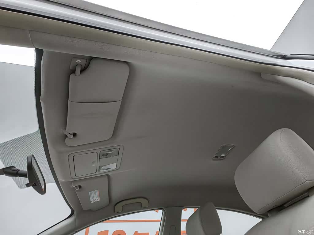DongFeng A60, 2016 14