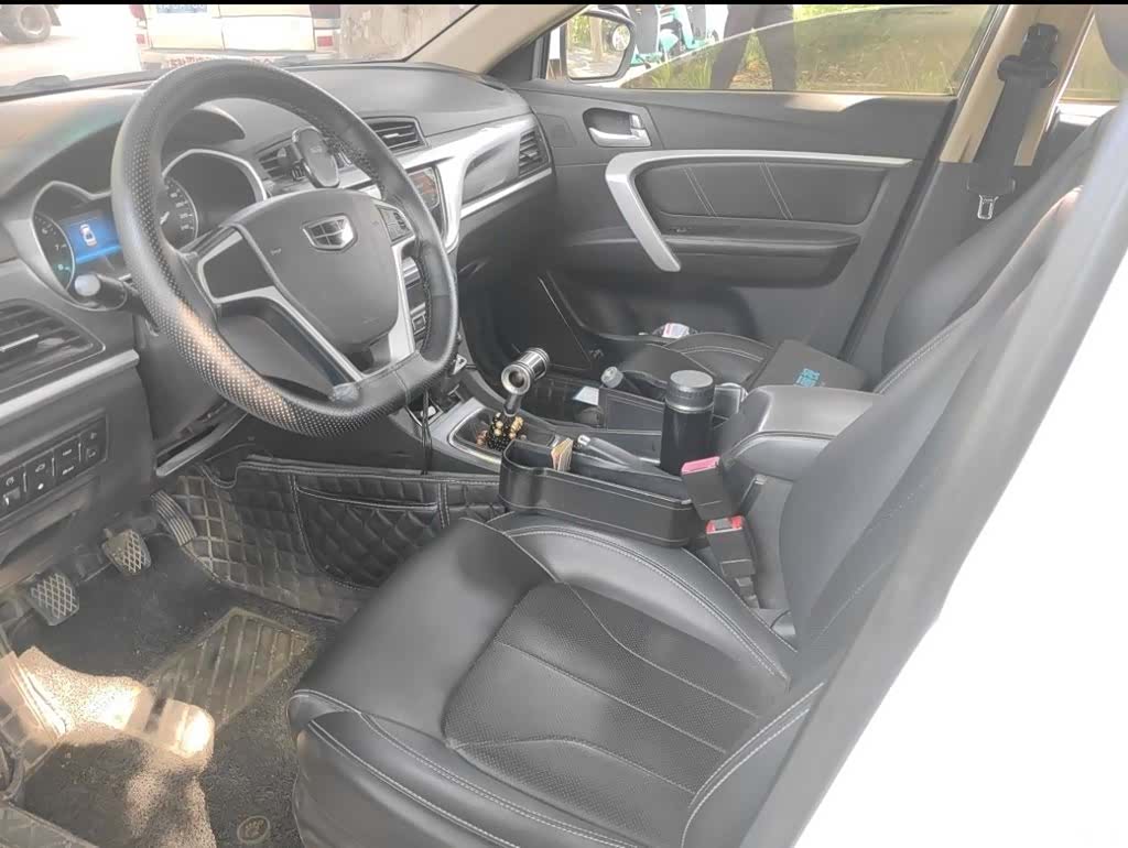 Geely Emgrand, 2018 14