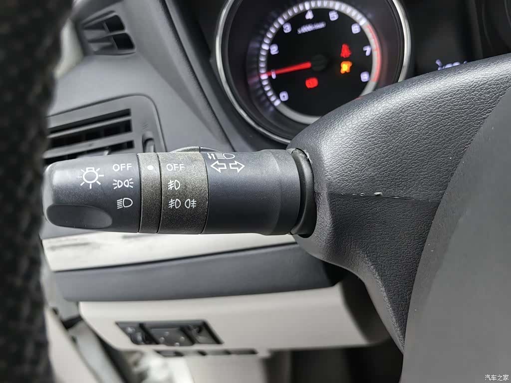 DongFeng A60, 2016 21