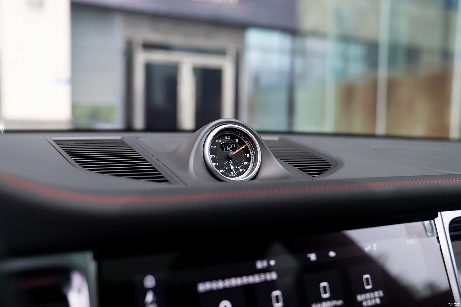 Porsche Macan, 2021 10