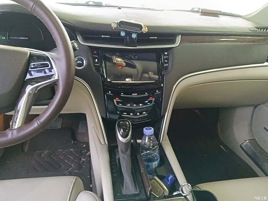 Cadillac XTS, 2017 13