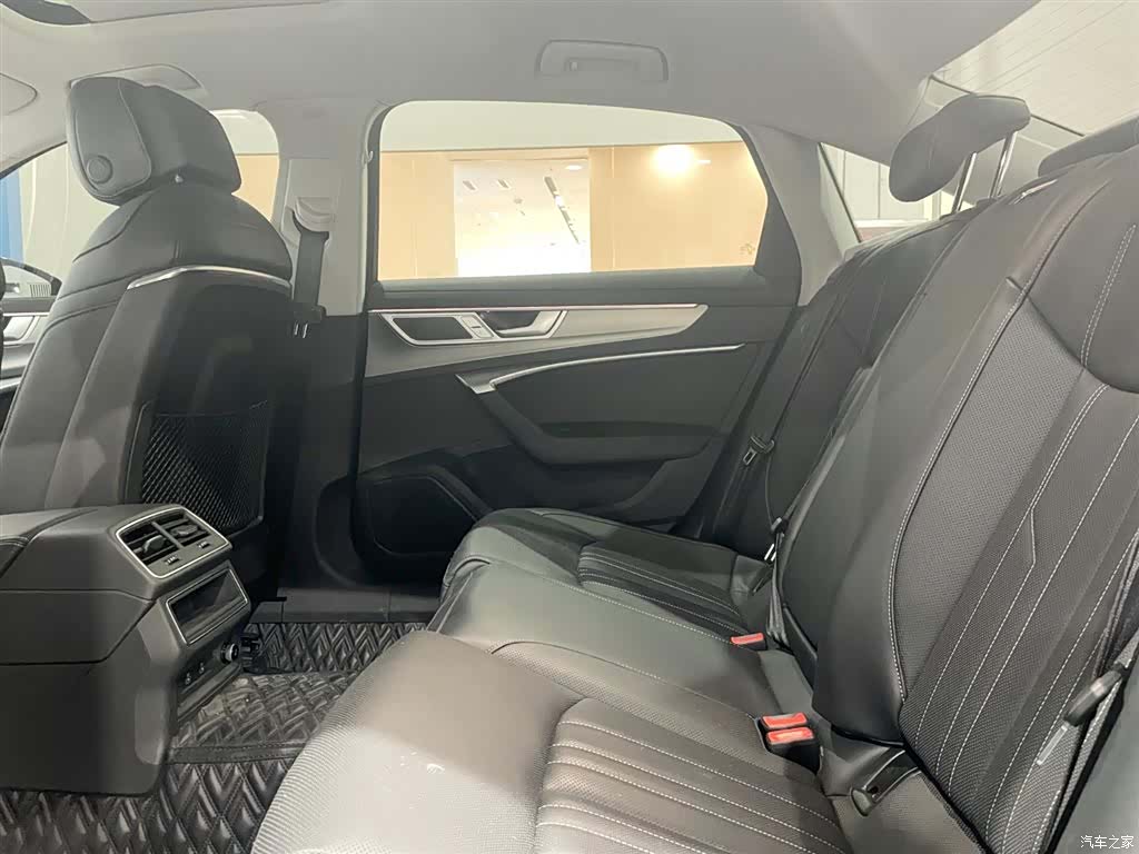 Audi A6L, 2024 8