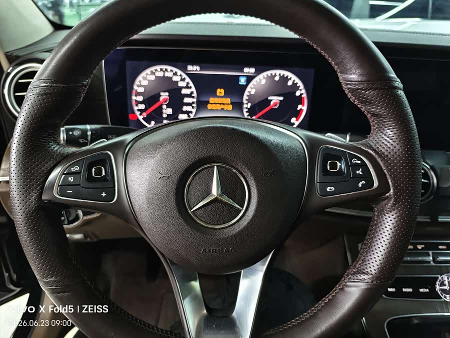 Mercedes-Benz E-Class 2017, фото 9
