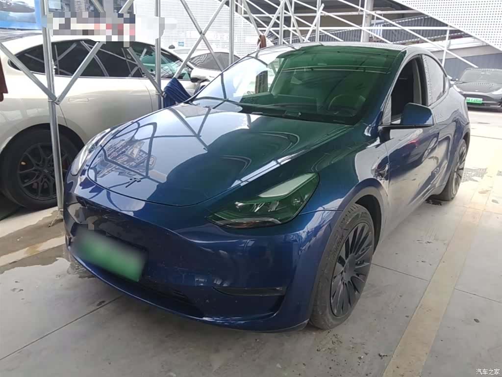 Tesla Model Y, 2021 1