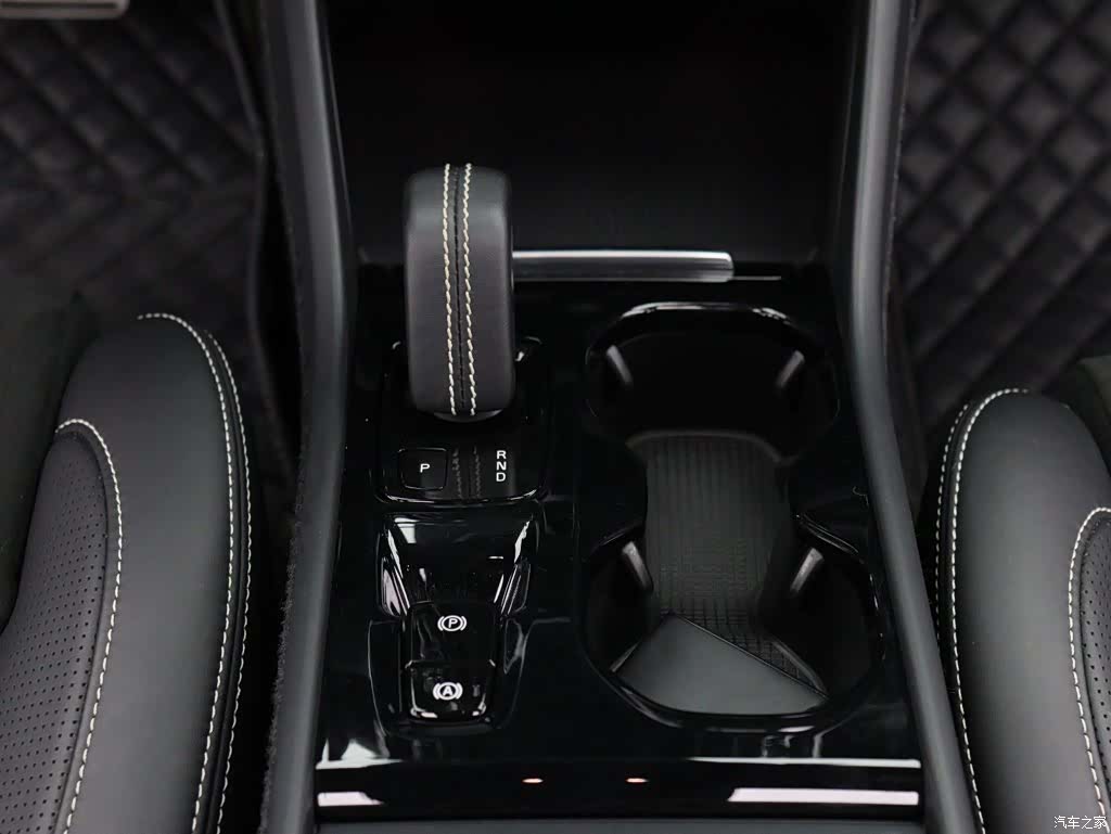 Volvo XC40, 2019 17