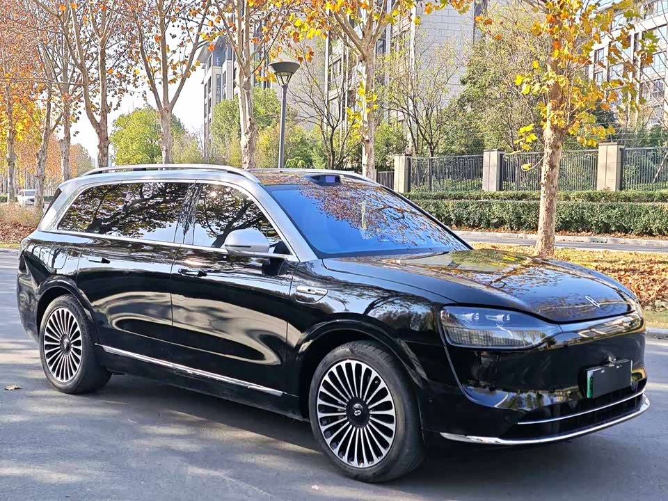 AITO Ask the world M9