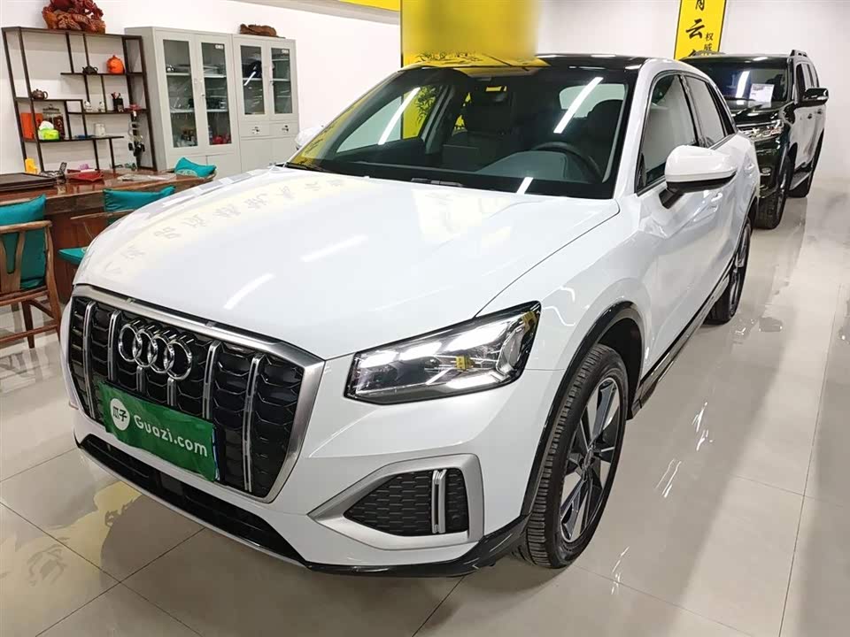 Audi Q2L
