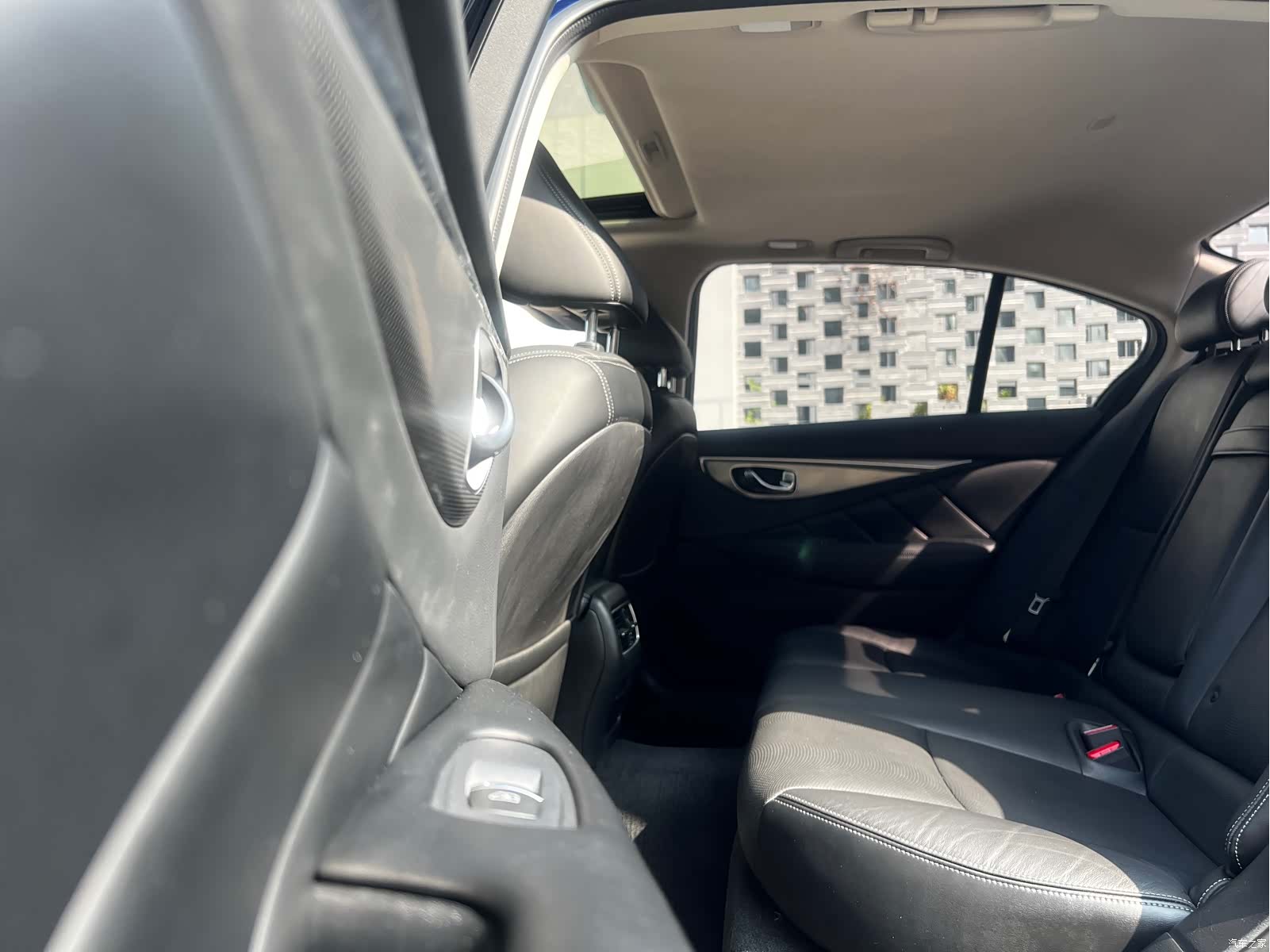 Infiniti Q50L, 2019 25