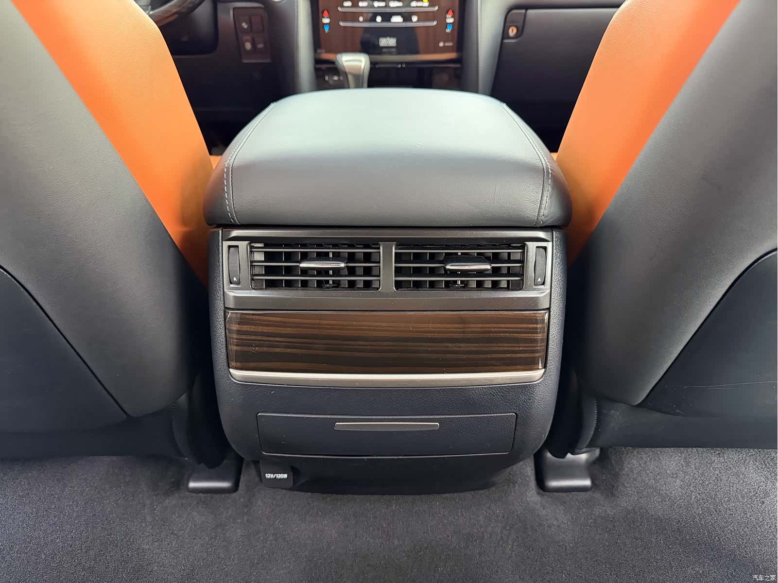 Lexus LX, 2019 19