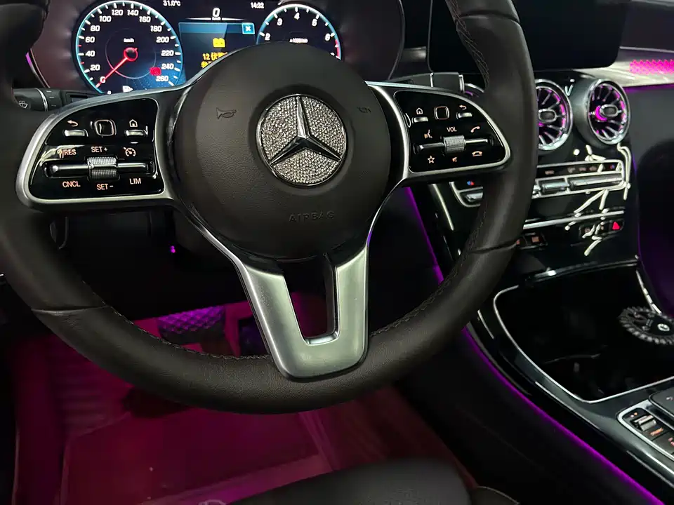 Mercedes-Benz GLC Mercedes-Benz GLC