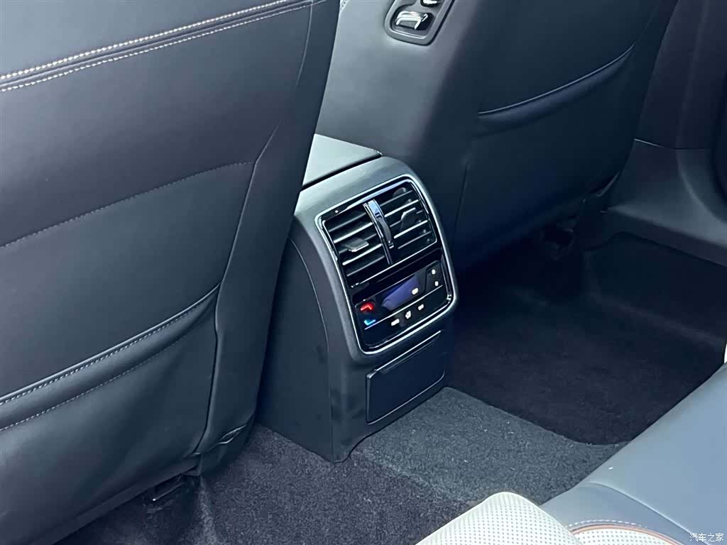 Volkswagen Magotan, 2024 25