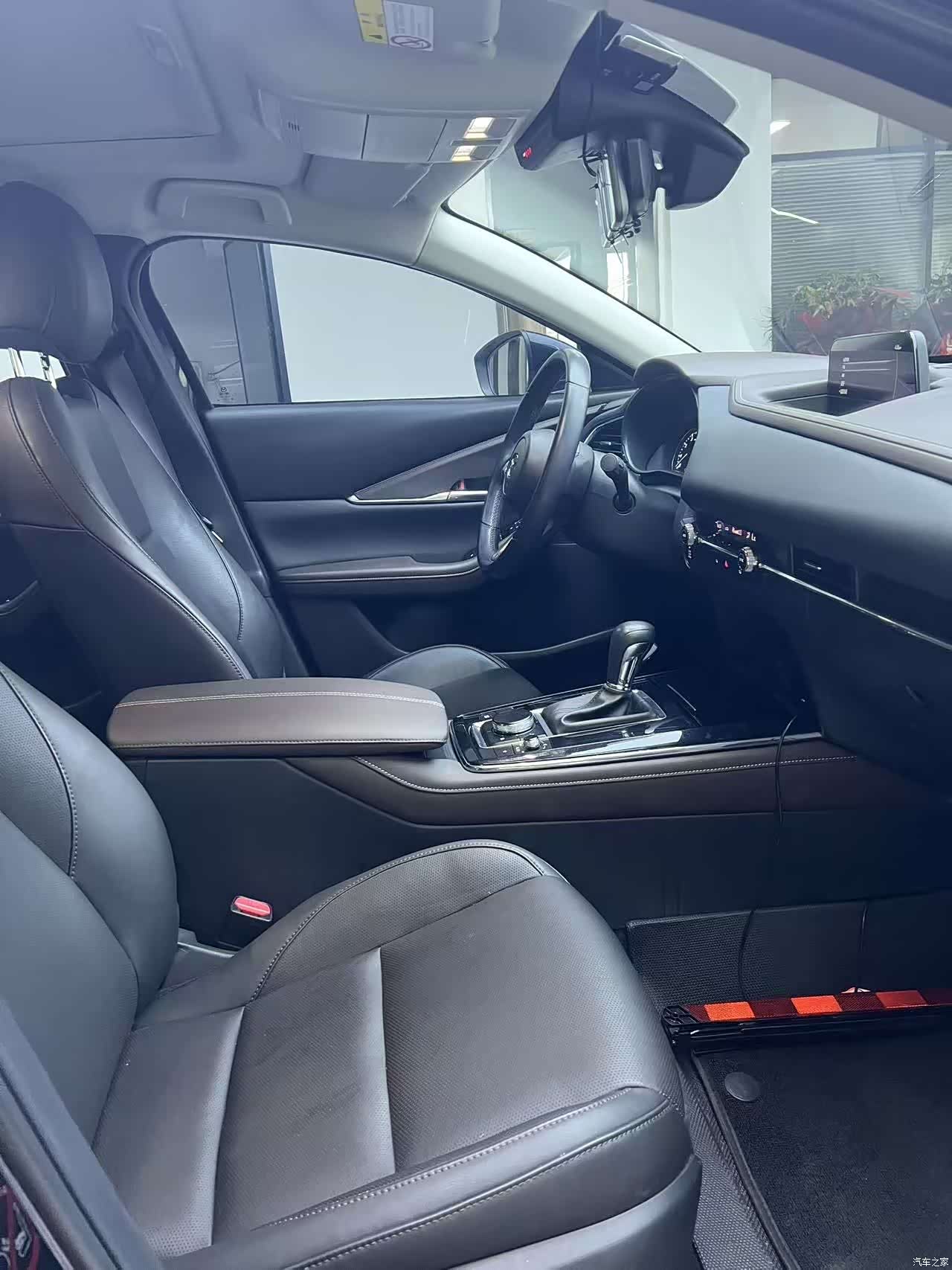 Mazda CX-30, 2022 14