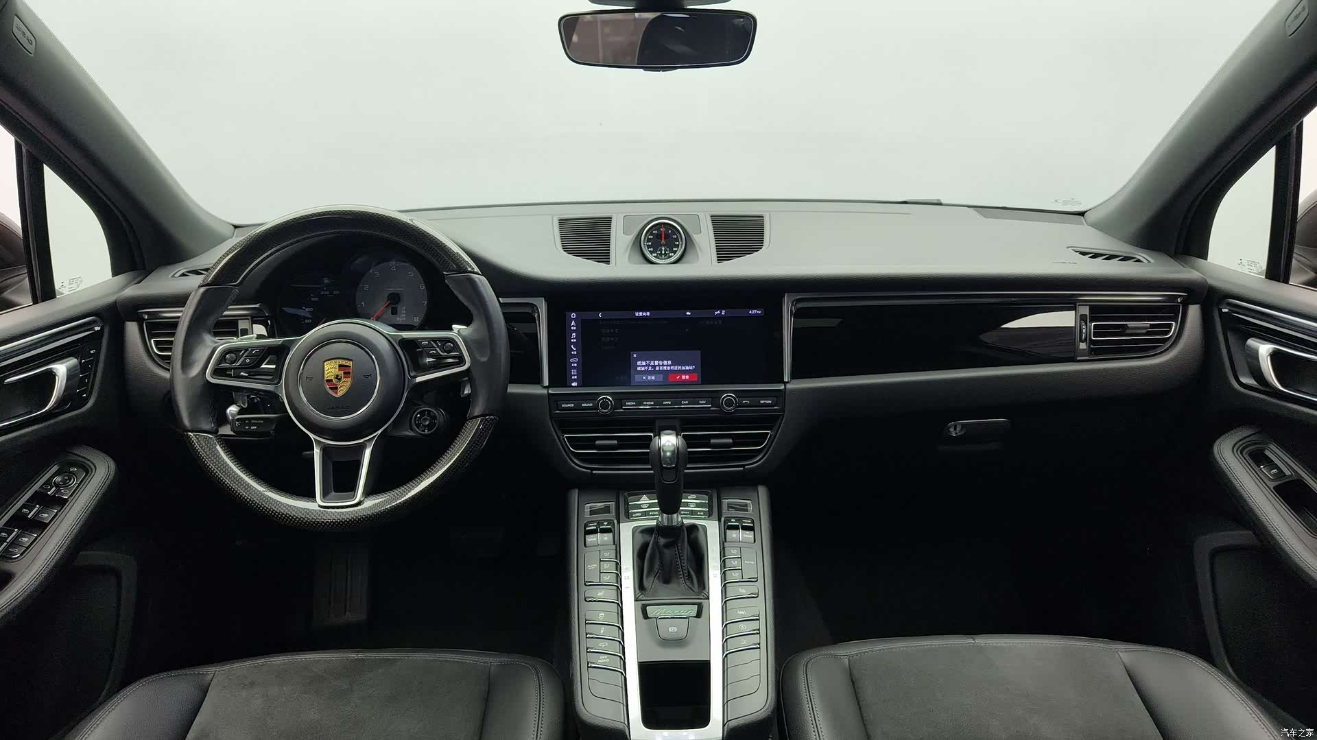 Porsche Macan, 2022 11