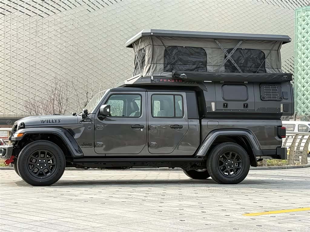 Jeep Gladiator, 1900 4