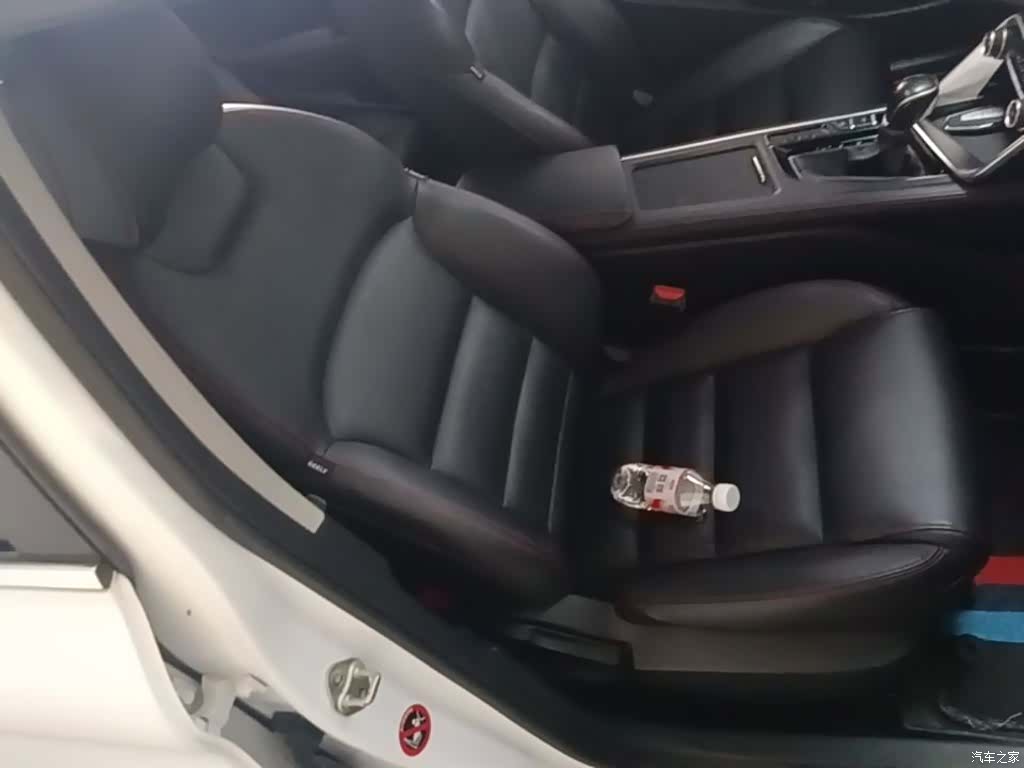 Geely Binray, 2020 25