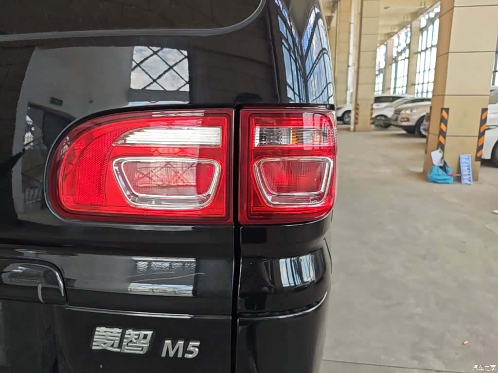 DongFeng M5L, 2022 8