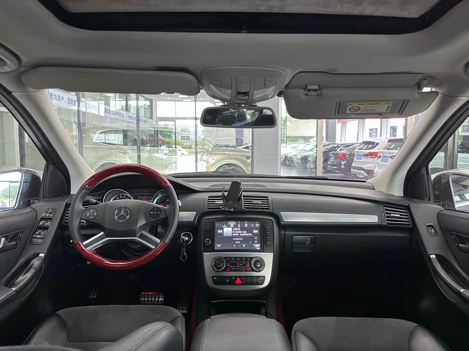 Mercedes-Benz R-class