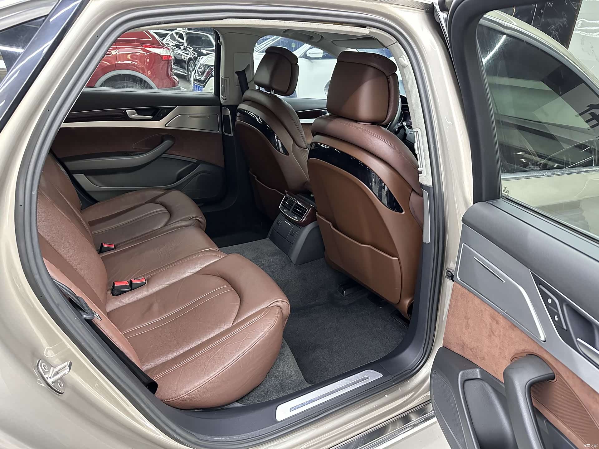 Audi A8L, 2013 12