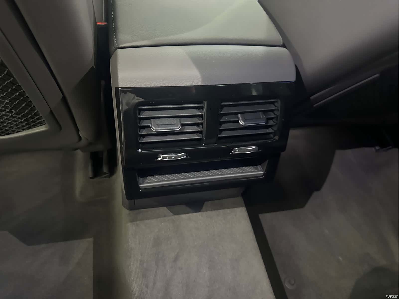 Volkswagen Touareg, 2019 10