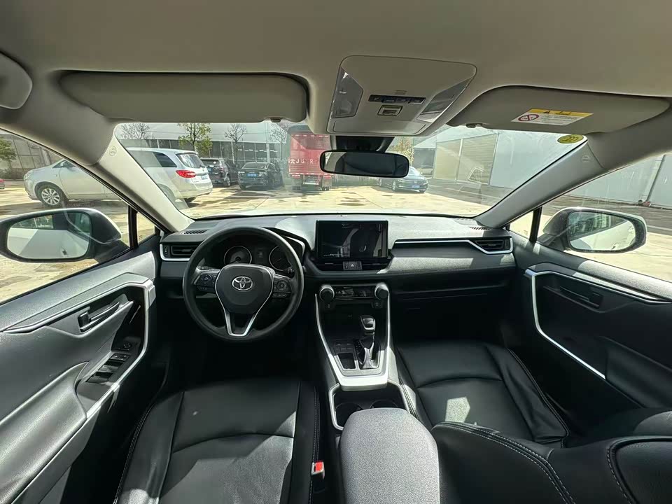 Toyota RAV4 Rongfang