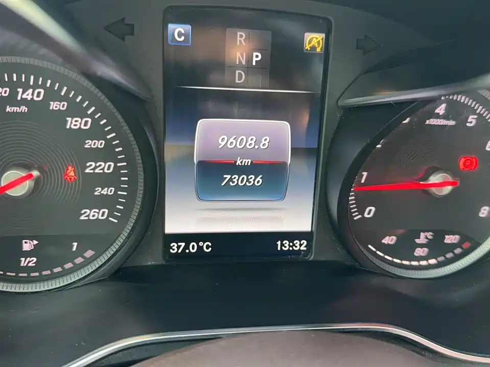 Mercedes-Benz GLC Mercedes-Benz GLC