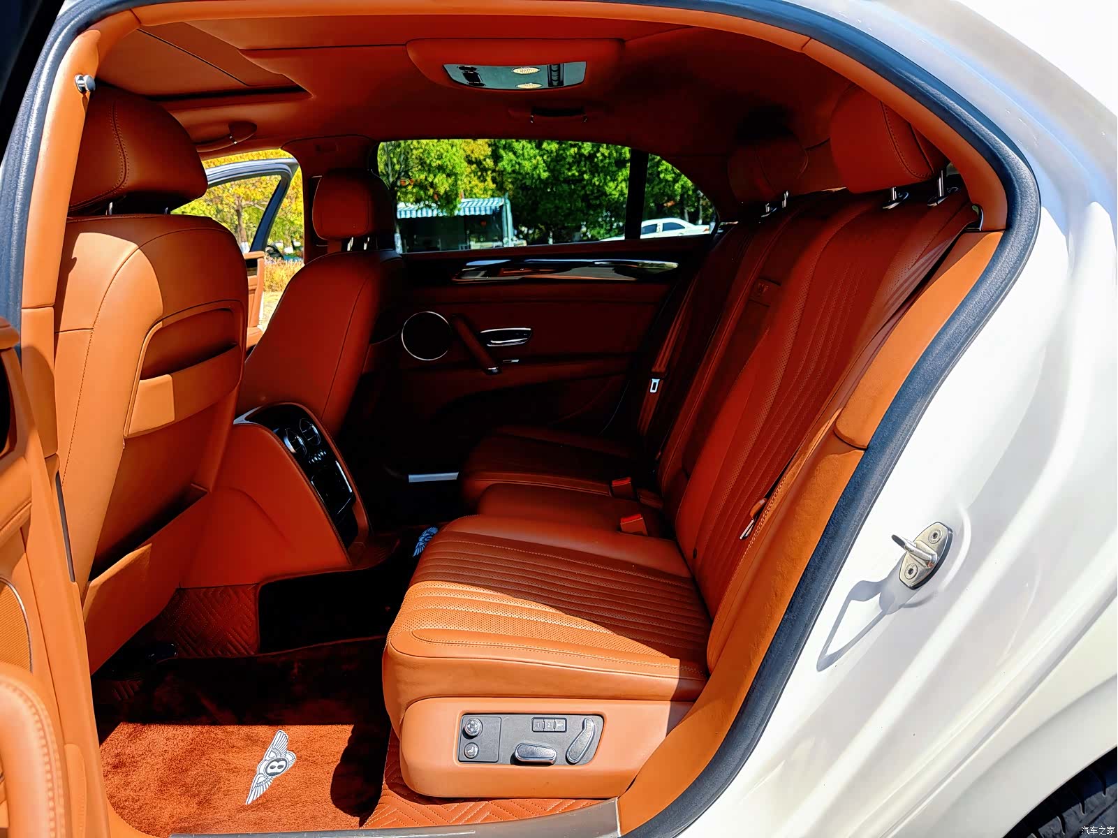 Bentley Flying Spur, 2020 29