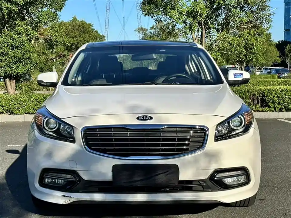 Kia K4