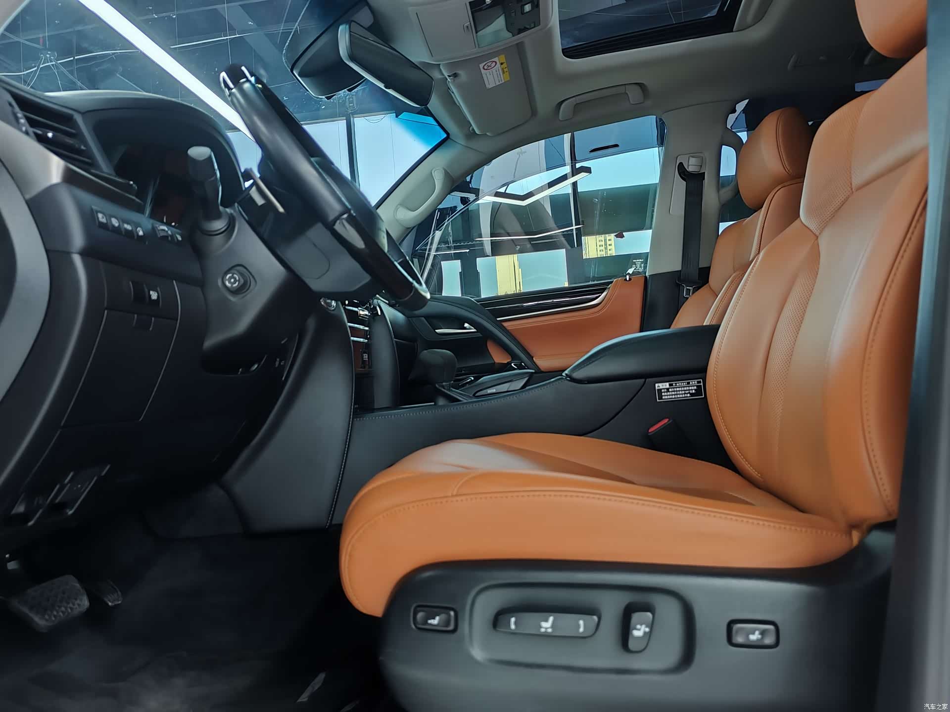 Lexus LX, 2017 4