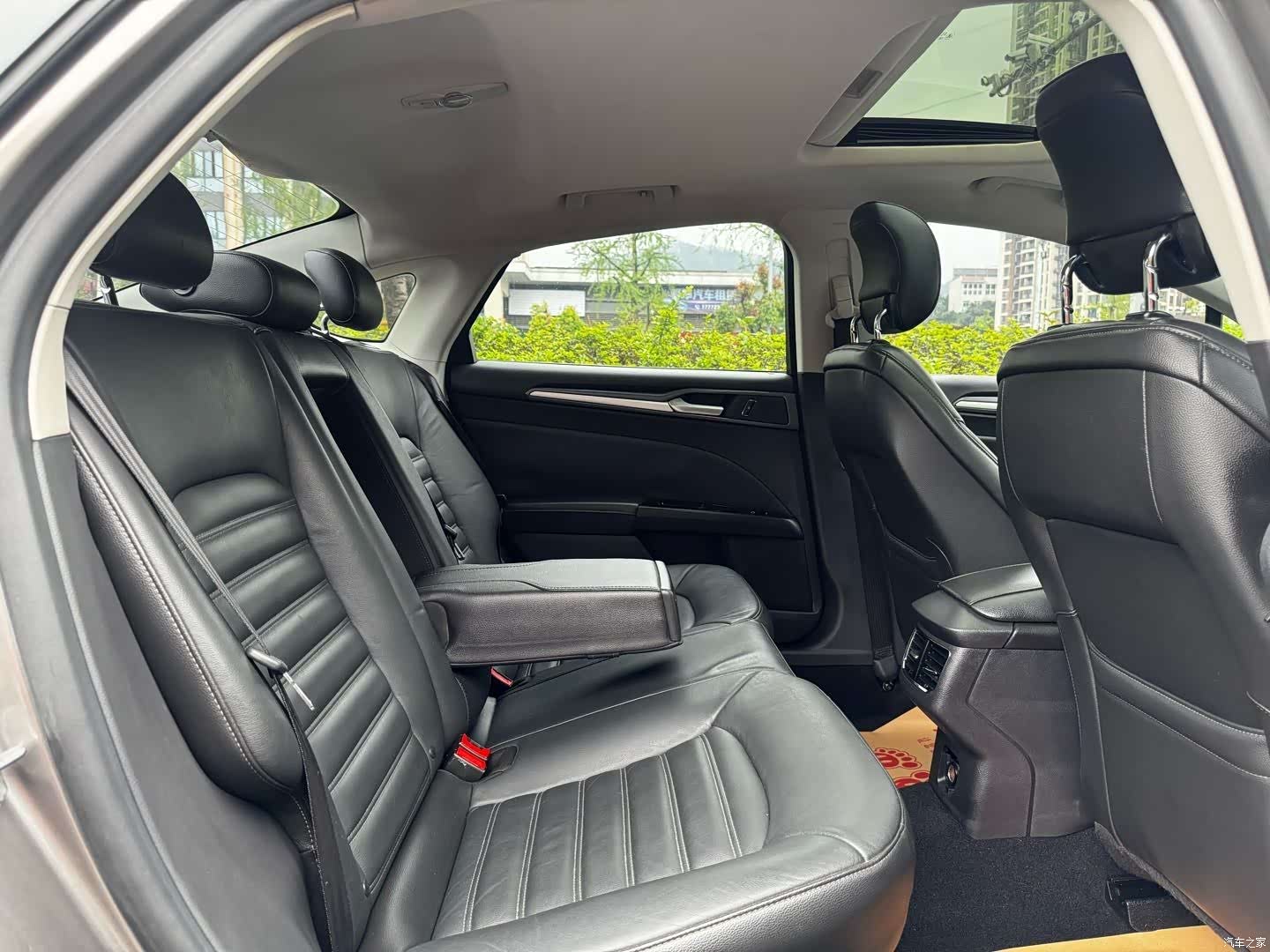 Ford Mondeo, 2016 10