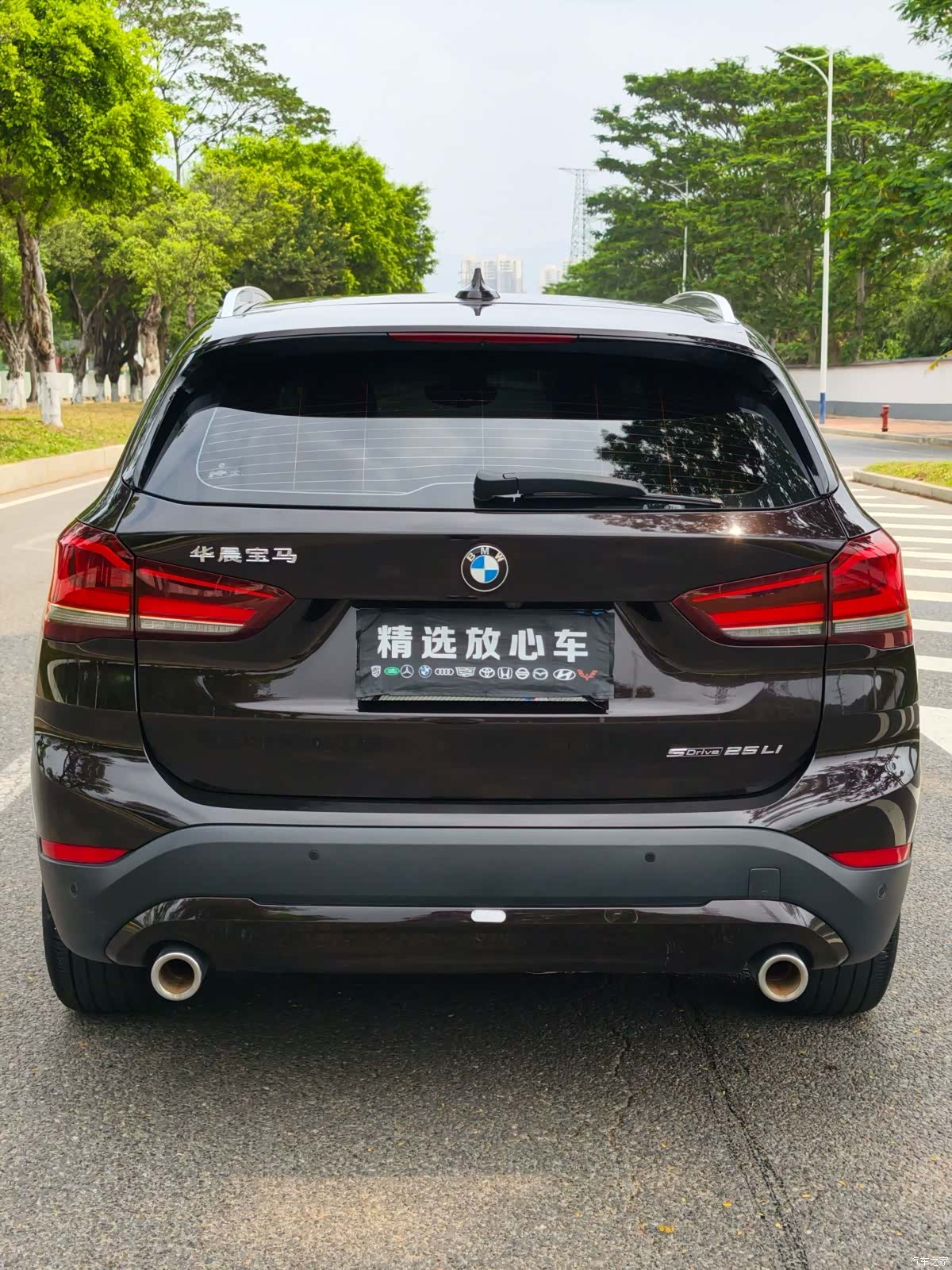 BMW X1, 2021 все фото