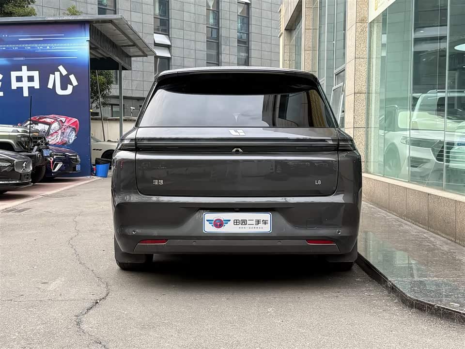 Li Auto Ideal L8