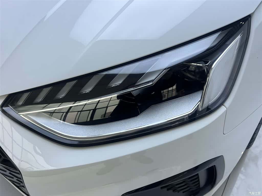 Audi A4L, 2023 12