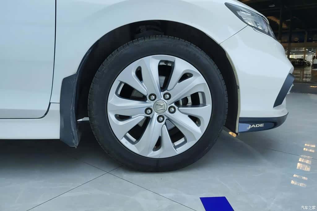 Honda Jade, 2018 6