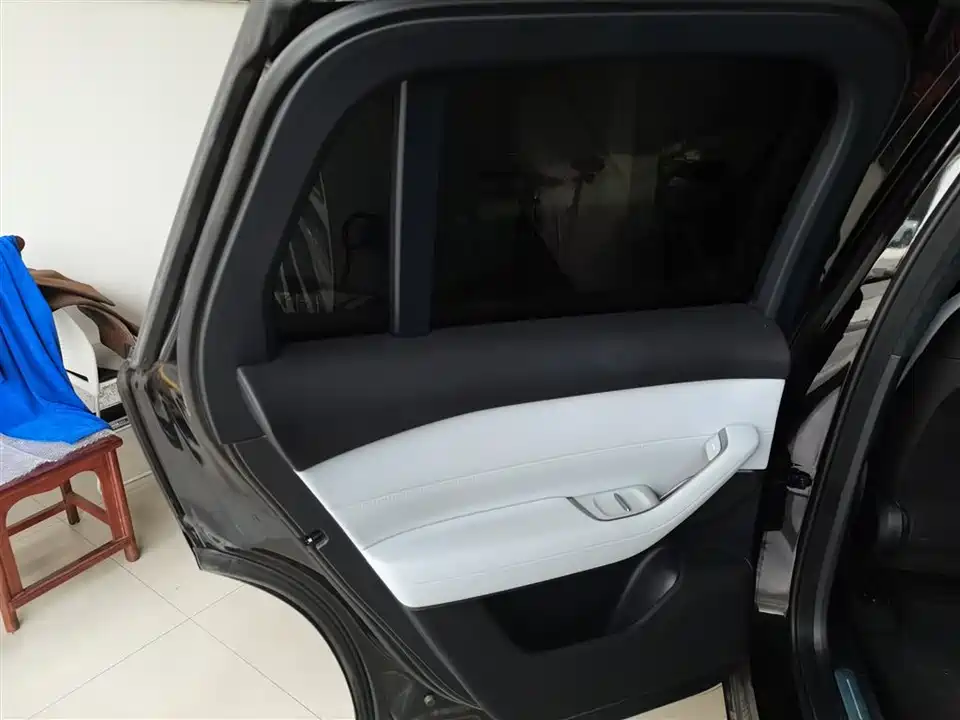 NIO ES6