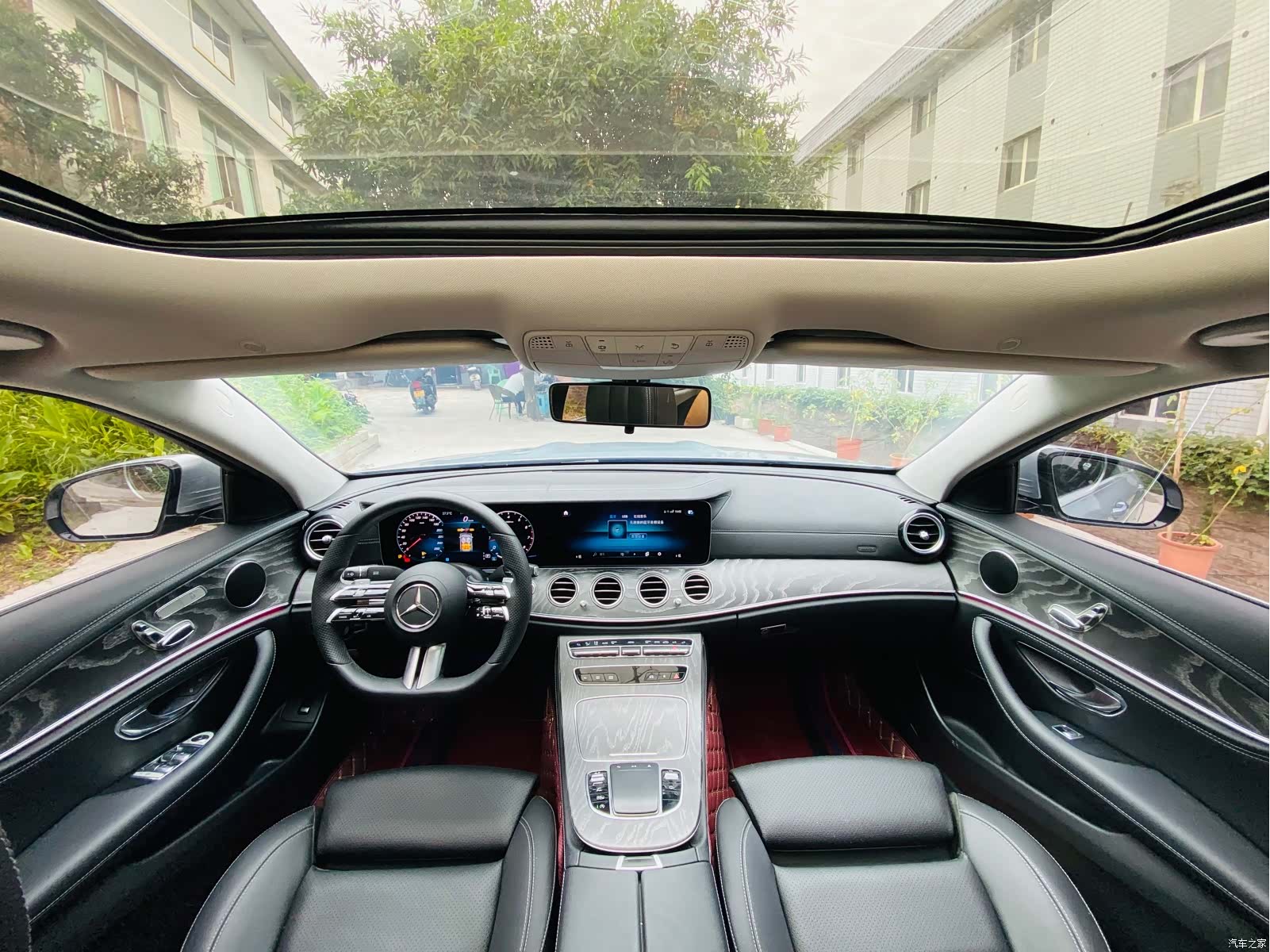 Mercedes-Benz E-Class, 2022 13