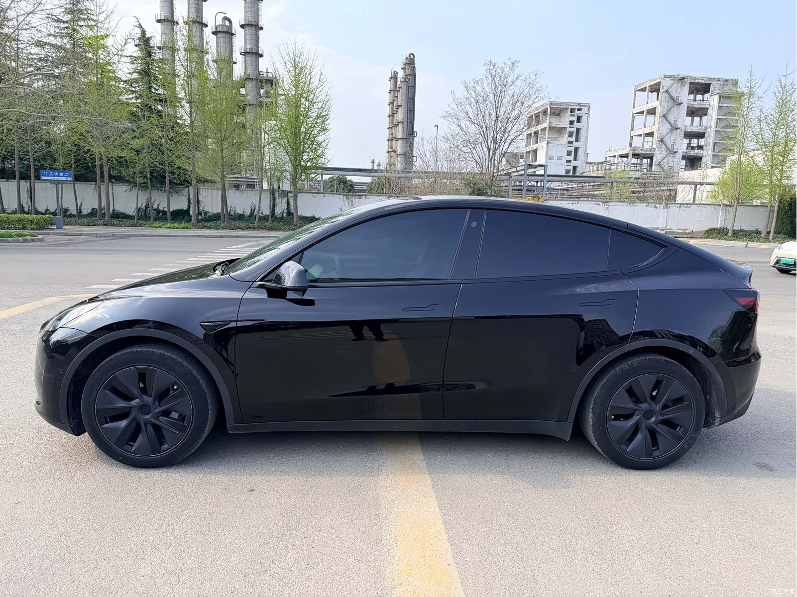Tesla Model Y, 2024 7