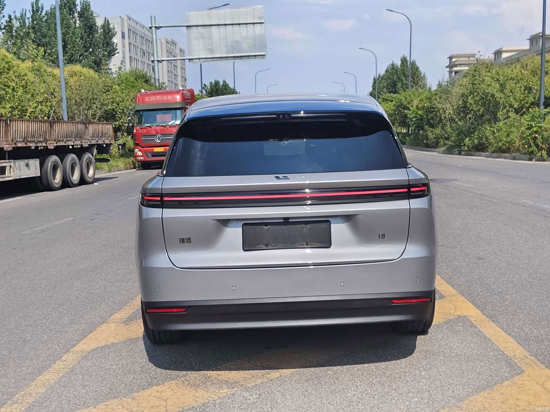 Li Auto i8, 2025 все фото