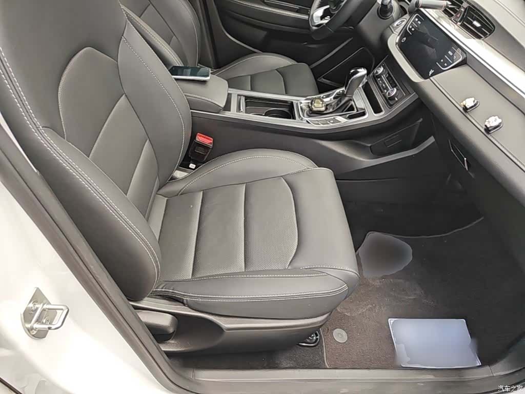 Geely Emgrand, 2021 25